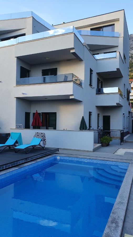 Apartments Marina Оміш Екстер'єр фото
